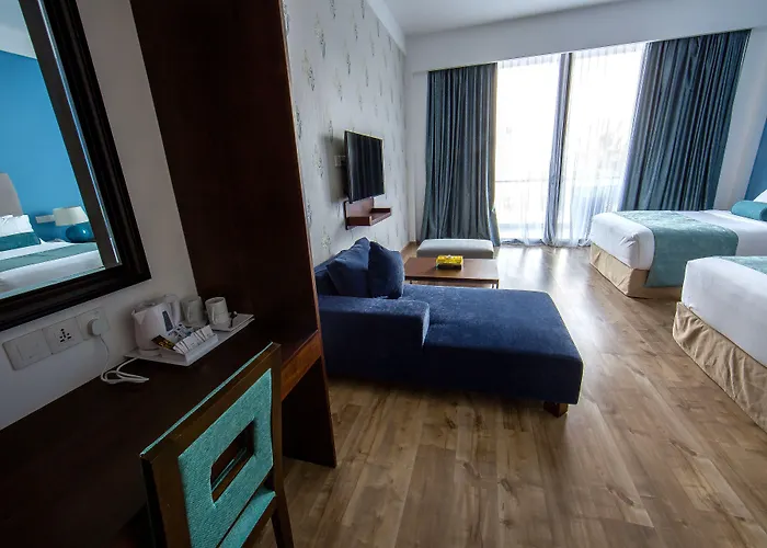 Club Waskaduwa Beach Resort & Spa